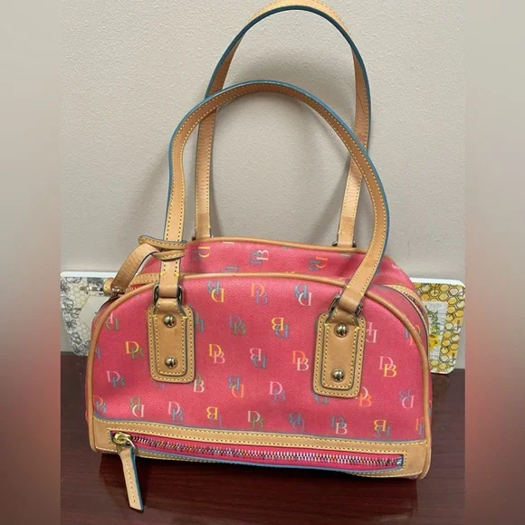 Dooney & Bourke  Vintage Y 2k Rainbow Signature Zipper Medium Handbag RARE EUC - Picture 2 of 16